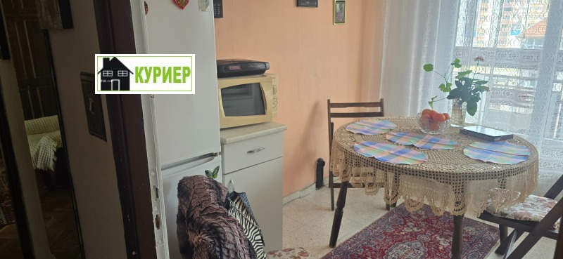 Продава 2-СТАЕН, гр. Русе, Централен южен район, снимка 4 - Апартаменти - 53504606