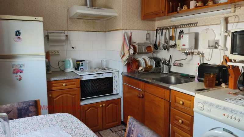 Satılık  3 yatak odası Stara Zagora , Tri çuçura - yug , 75 metrekare | 59306669 - görüntü [3]