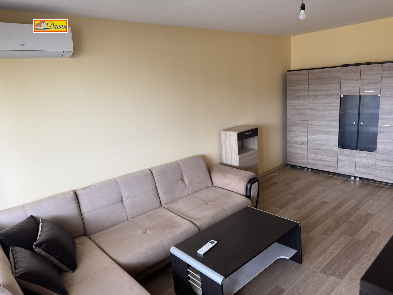 Продава 3-СТАЕН, гр. Враца, Дъбника, снимка 2 - Апартаменти - 56305273