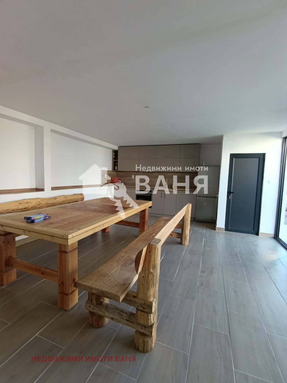 Продава ЕТАЖ ОТ КЪЩА, гр. Сопот, област Пловдив, снимка 2 - Етаж от къща - 53838118