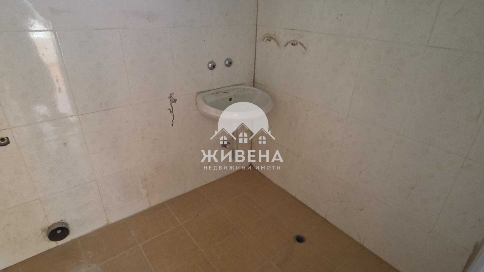 Продава КЪЩА, с. Червенци, област Варна, снимка 14 - Къщи - 52531151