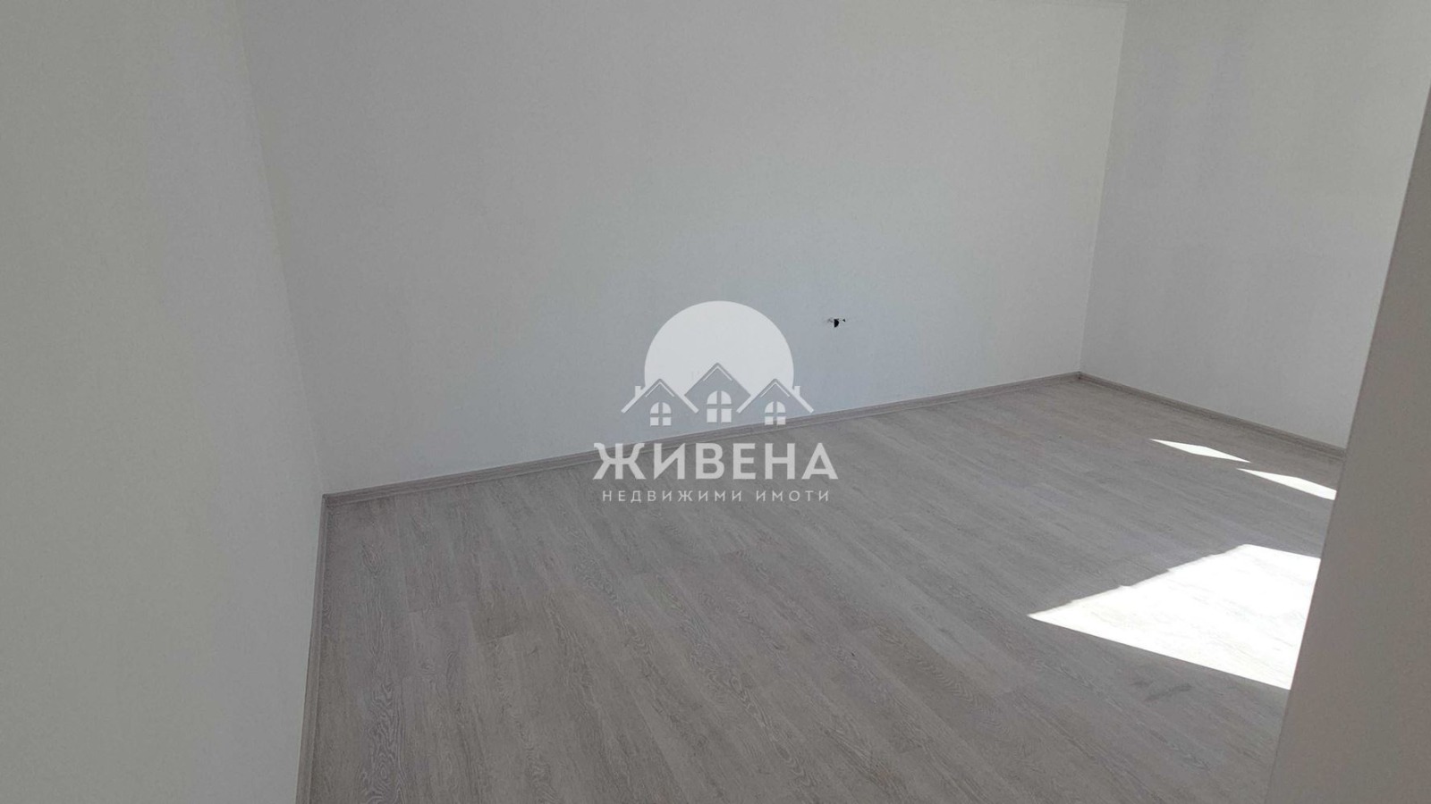 Продава КЪЩА, с. Червенци, област Варна, снимка 8 - Къщи - 52531151