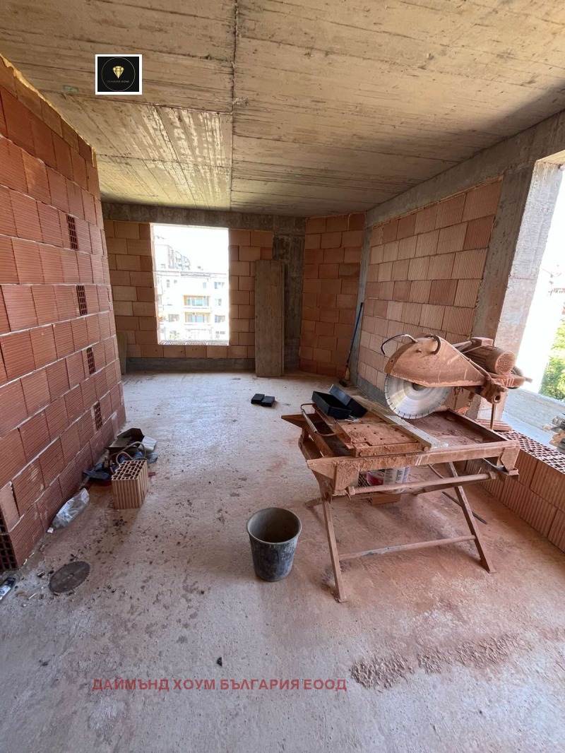 In vendita  Studio Plovdiv , Kiuchuk Parig , 63 mq | 15420832