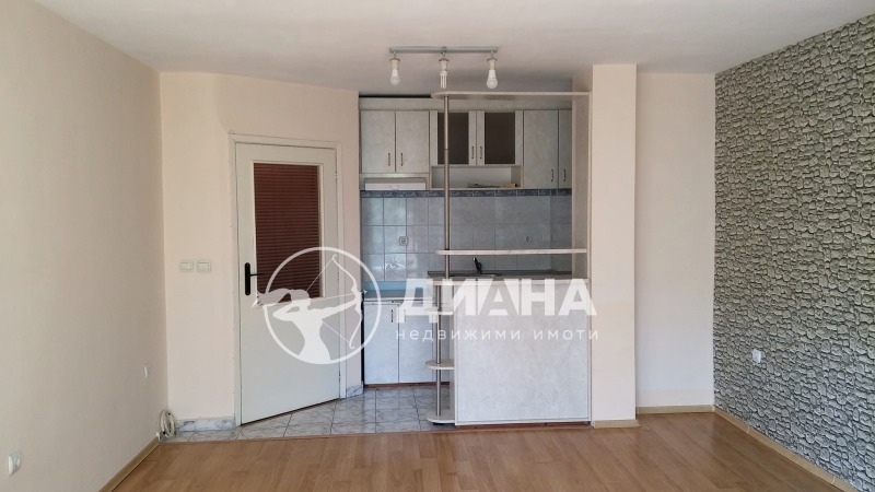 De vânzare  1 dormitor Plovdiv , Ciuciuc Parij , 60 mp | 39034240 - imagine [2]