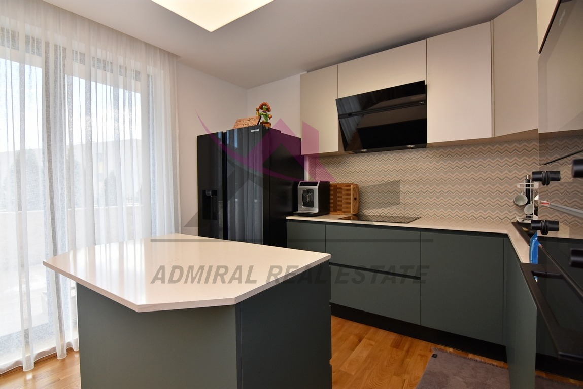 Продава 4-СТАЕН, гр. Варна, Бриз