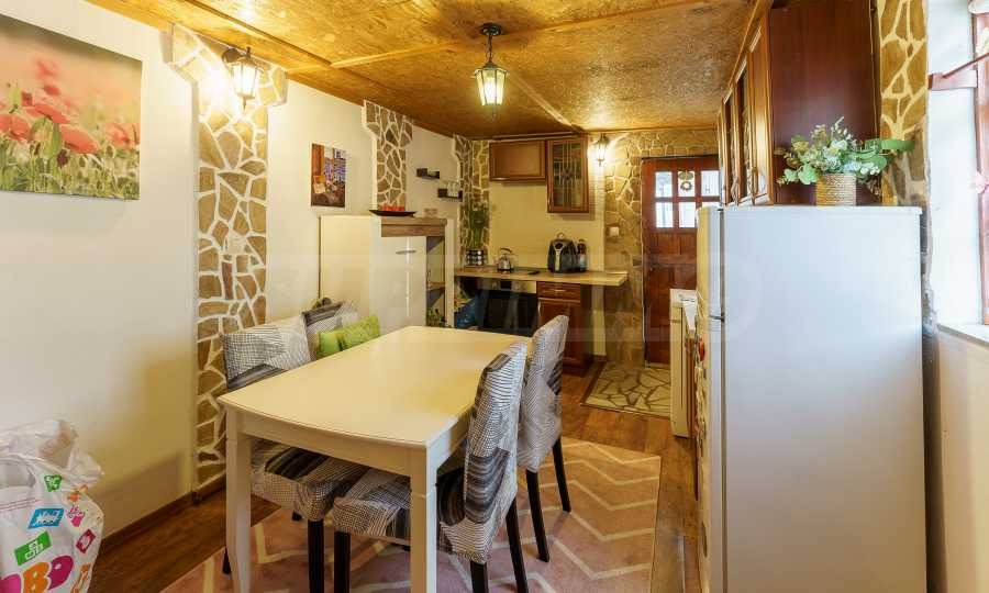 Продава ЕТАЖ ОТ КЪЩА, гр. София, Филиповци, снимка 3 - Етаж от къща - 53994526