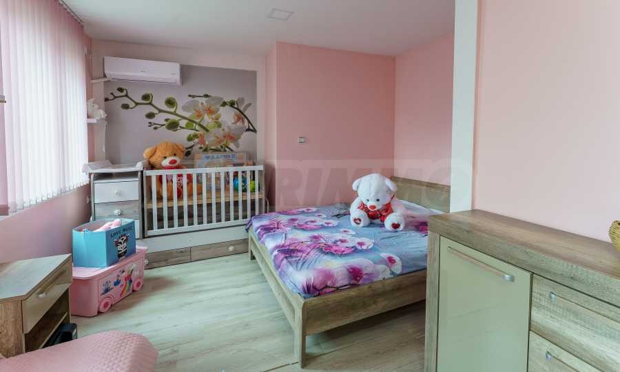 Продава ЕТАЖ ОТ КЪЩА, гр. София, Филиповци, снимка 6 - Етаж от къща - 53994526