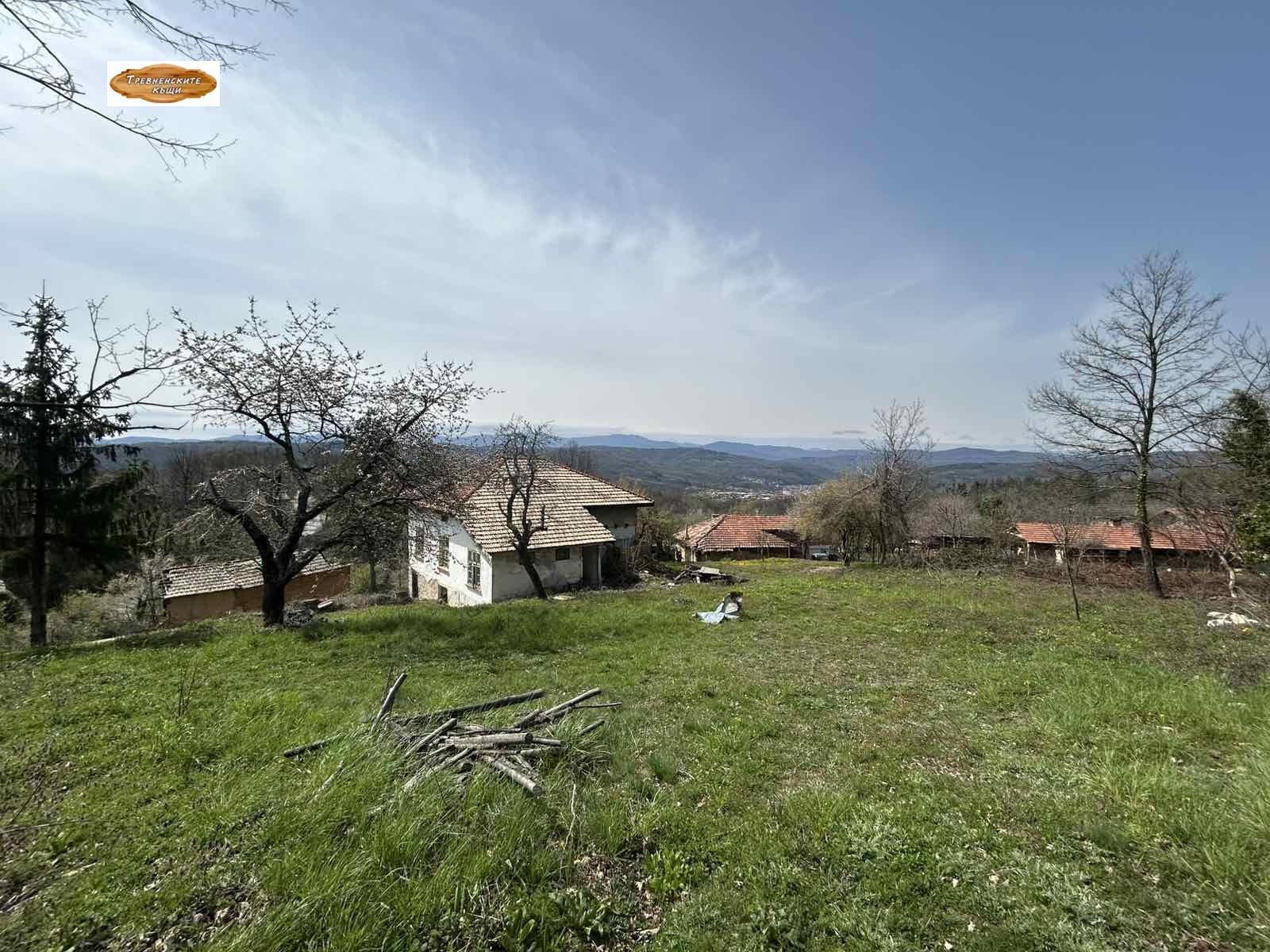 Продава КЪЩА, гр. Трявна, област Габрово