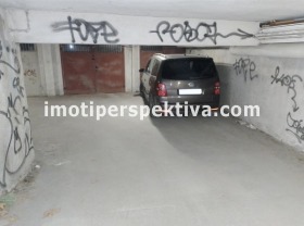 Garage Zentar, Plowdiw 2