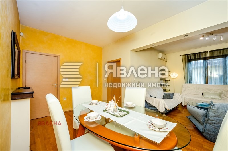 Продава 4-СТАЕН, гр. София, Докторски паметник, снимка 4 - Aпартаменти - 49069043