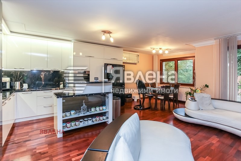 Продава 4-СТАЕН, град София, Изток • 850000 € • 94109904 — Holmes.bg