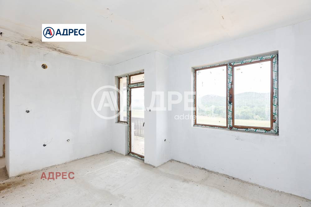 Продава КЪЩА, с. Църква, област Добрич, снимка 10 - Къщи - 54078382