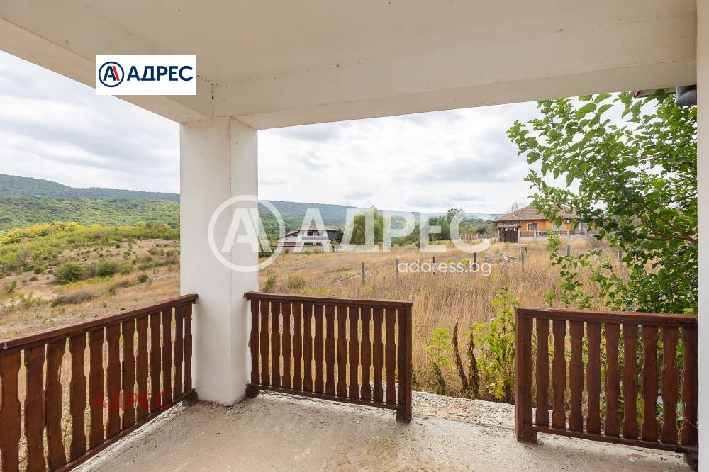 Продава КЪЩА, с. Църква, област Добрич, снимка 5 - Къщи - 54078382