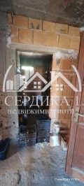 Продава ЕТАЖ ОТ КЪЩА, с. Покровник, област Благоевград, снимка 6