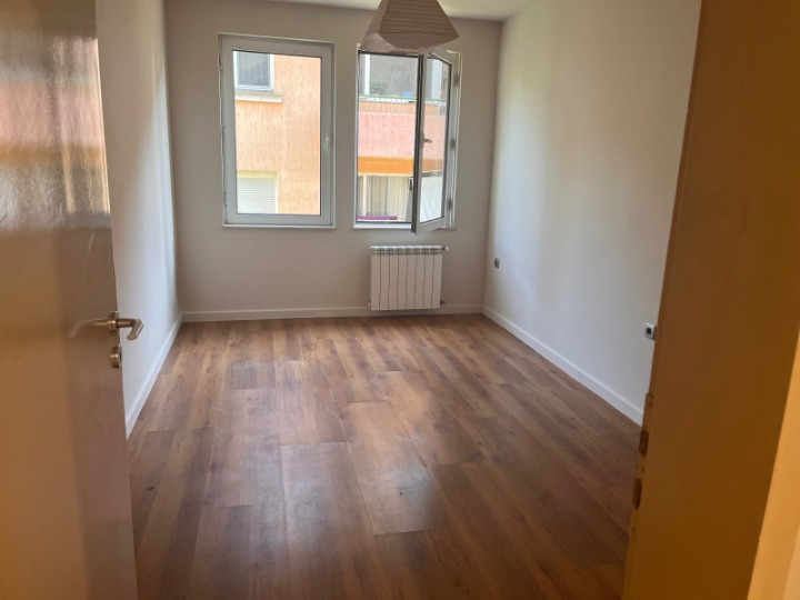 Till salu  2 sovrum Sofia , Podujane , 124 kvm | 20450788 - bild [6]