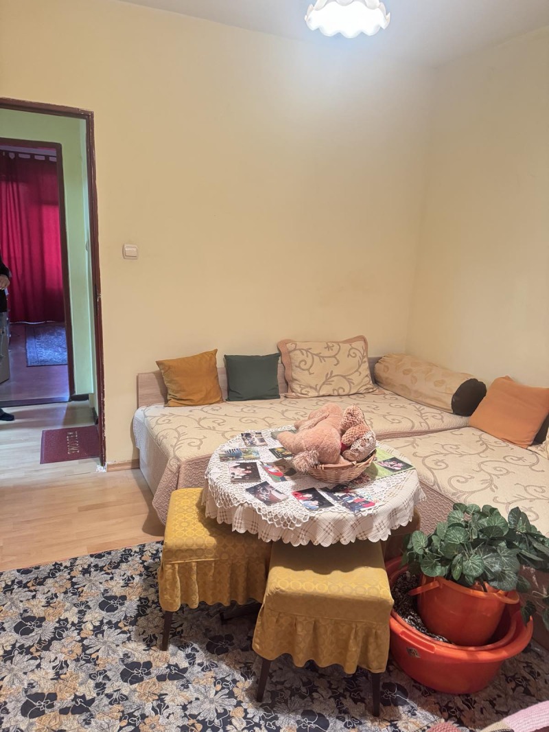 Продава 3-СТАЕН, гр. Русе, Възраждане, снимка 3 - Апартаменти - 52328493