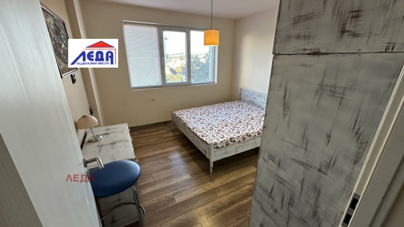 Na prodej  3 ložnice Pleven , 9-ti kvartal , 100 m2 | 27359673 - obraz [2]