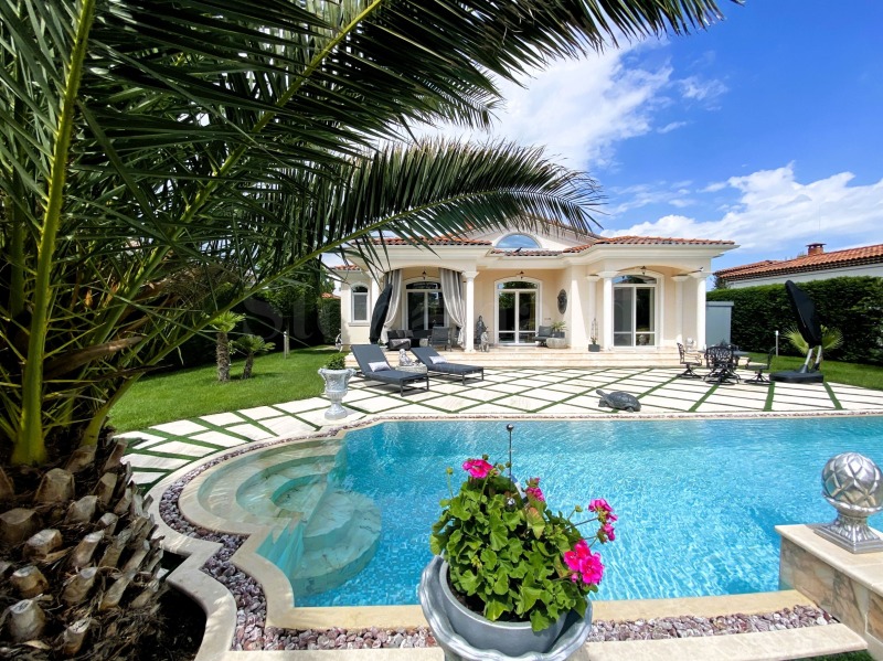 Продава КЪЩА, област Бургас, к.к. Слънчев бряг • 950000 € • 26966172 — Holmes.bg