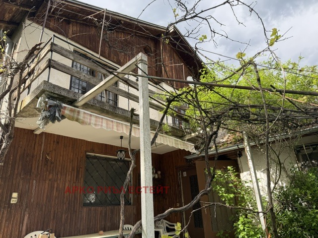 Продава КЪЩА, с. Нови хан, област София област, снимка 2 - Къщи - 54609660