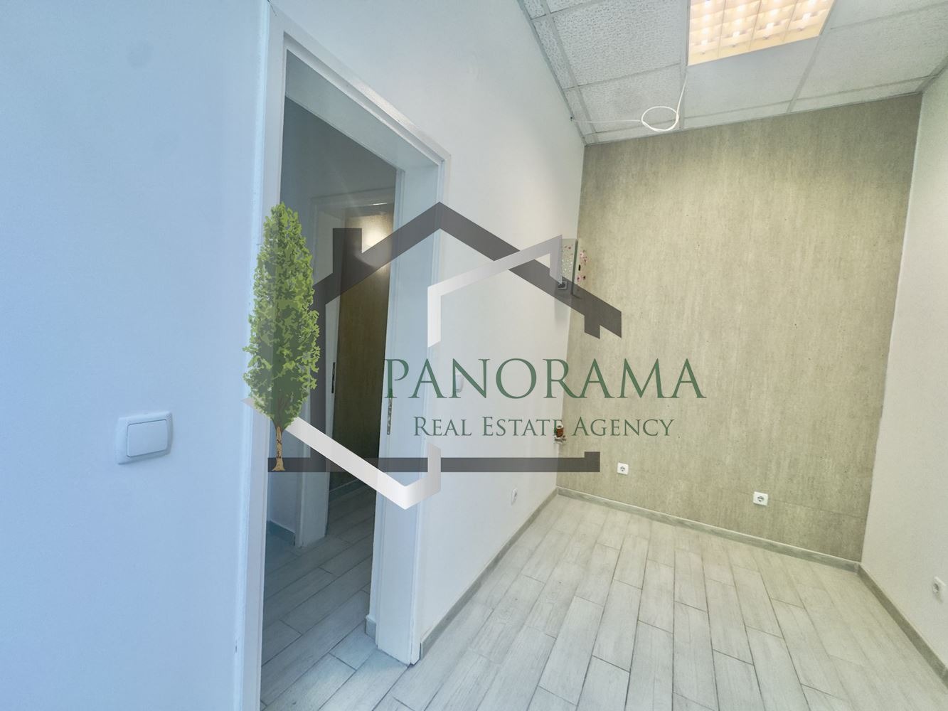 Продава ОФИС, гр. Шумен, Център, снимка 2 - Офиси - 54740459