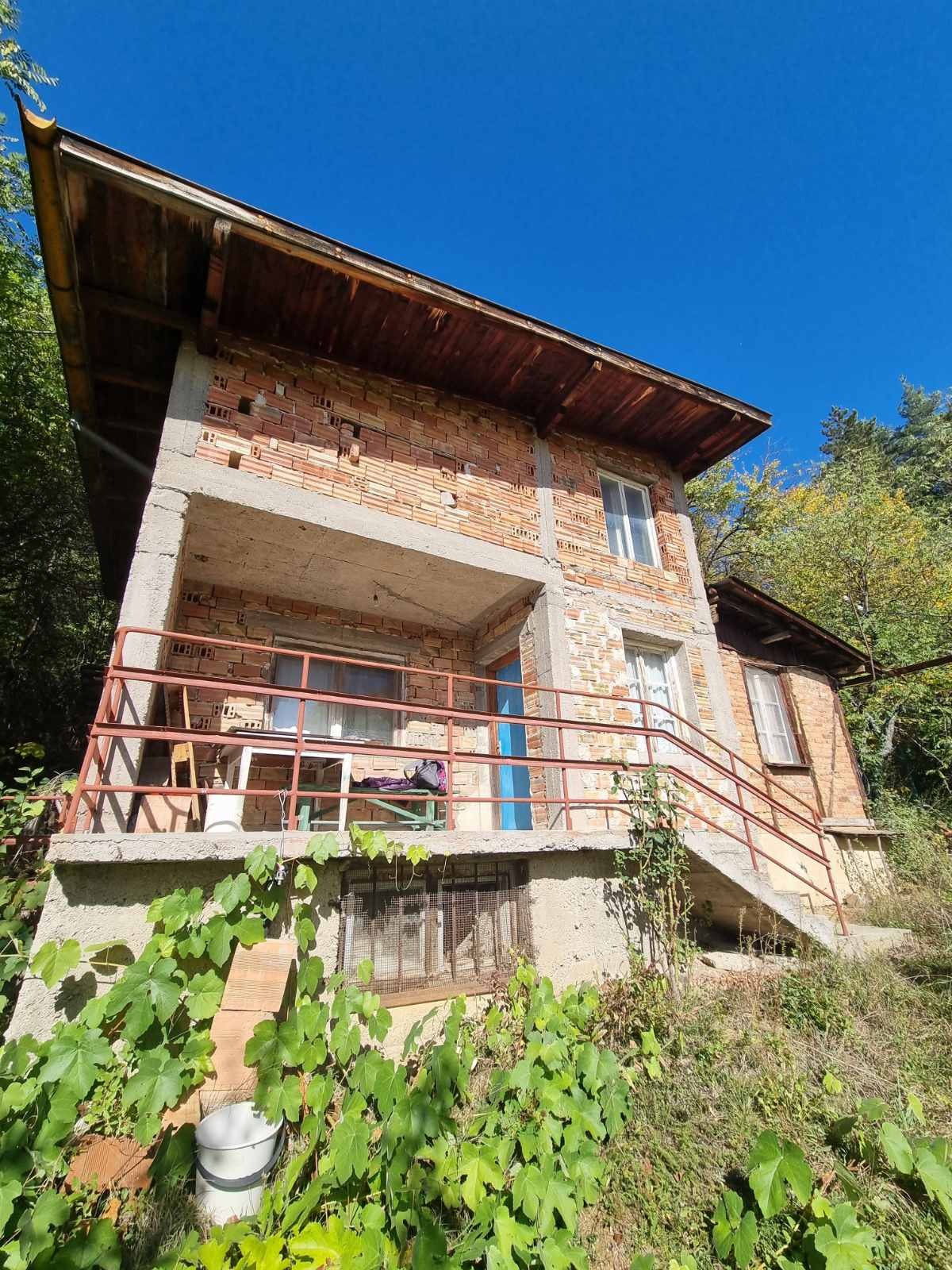 Продава ВИЛА, с. Студена, област Перник, снимка 2 - Вили - 54421227