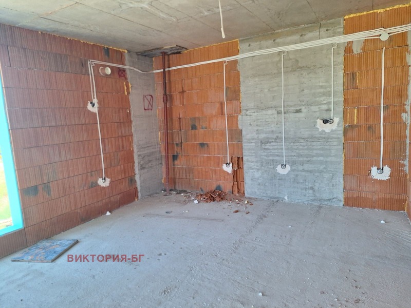 À vendre  1 chambre Plovdiv , Yujen , 79 m² | 22395569 - image [2]