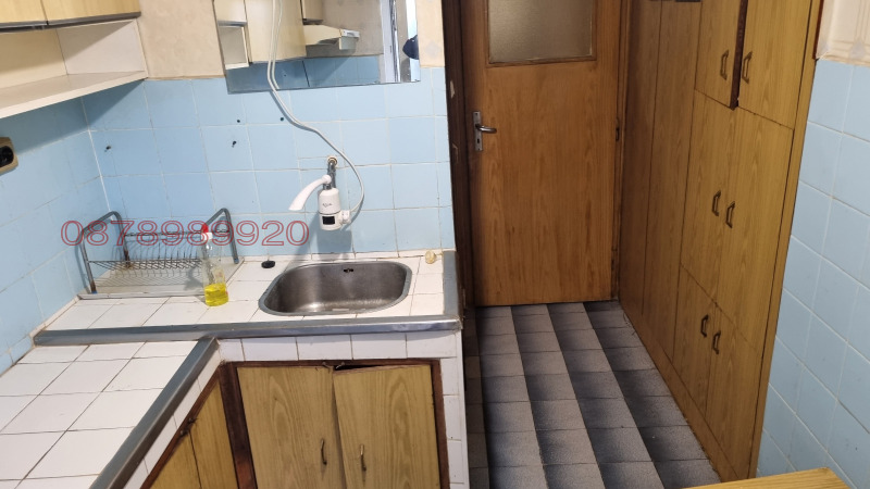 Продава 4-СТАЕН, гр. Варна, Цветен квартал, снимка 4 - Апартаменти - 52784154