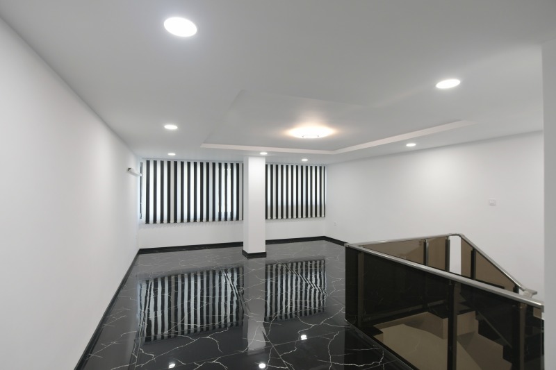 En venta  Oficina región Stara Zagora , Kazanlak , 90 metros cuadrados | 87100155 - imagen [4]