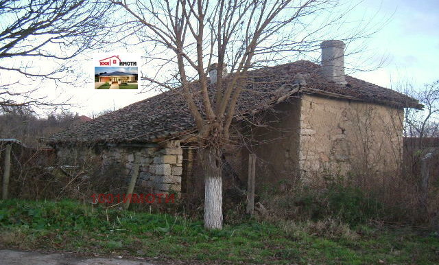 Продава КЪЩА, с. Златия, област Добрич, снимка 2 - Къщи - 54868016
