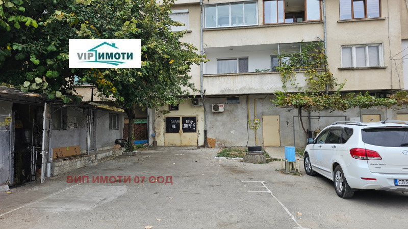 In vendita  Box auto Lovech , Tsentar , 22 mq | 13830358