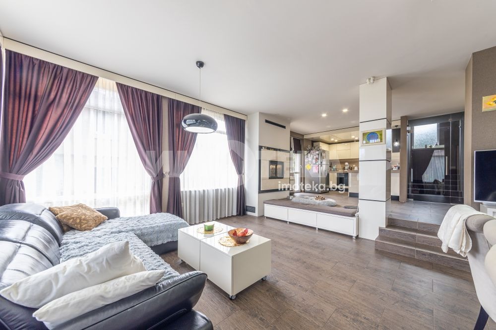 Продава КЪЩА, гр. Варна, м-т Манастирски рид, снимка 13 - Къщи - 56653374
