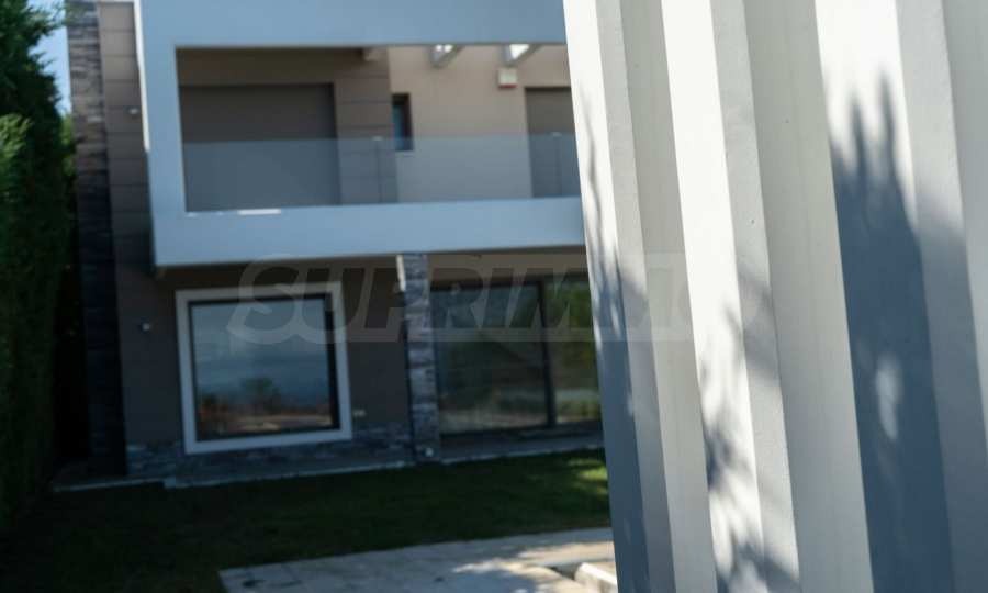 Продава ВИЛА, Извън страната, област Извън страната, снимка 2 - Вили - 54846476