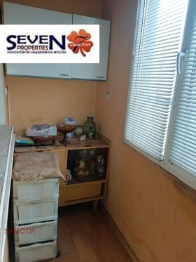 2 slaapkamers Mosjino, Pernik 8