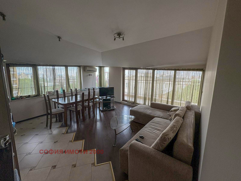 Till salu  2 sovrum Sofia , Krasno selo , 86 kvm | 57616025
