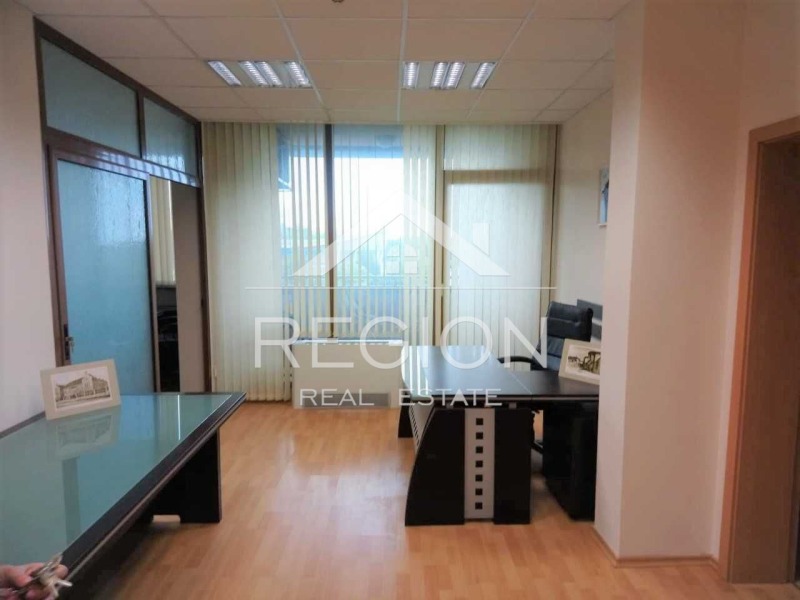 Продава  Офис град Варна , Спортна зала , 87 кв.м | 43817277 - изображение [8]