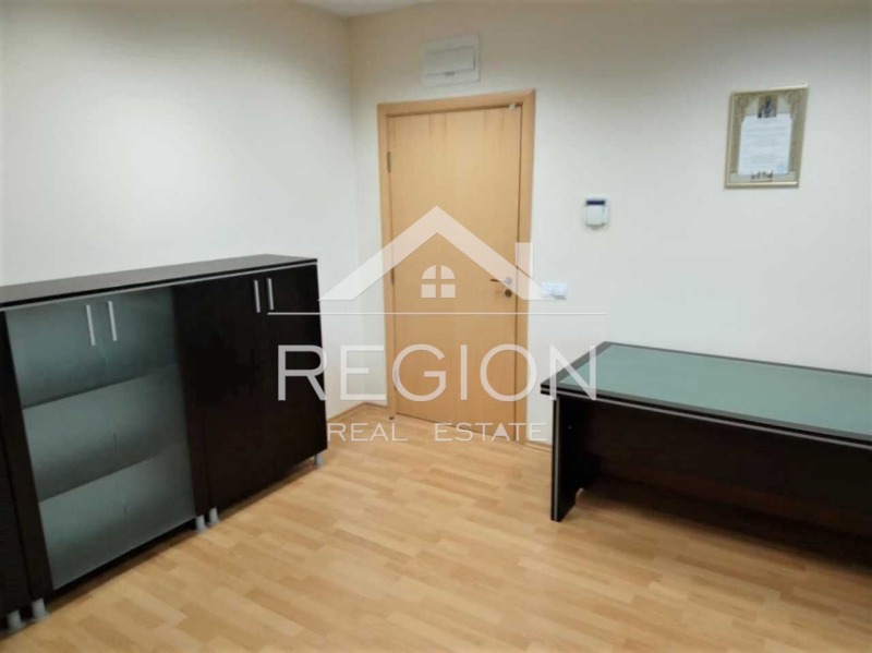 Продава  Офис град Варна , Спортна зала , 87 кв.м | 43817277 - изображение [4]