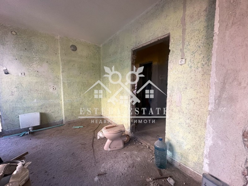 Продава  Етаж от къща град Шумен , Добруджански , 81 кв.м | 83250184 - изображение [6]