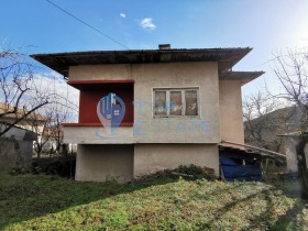 Casa Strazhitsa, región Veliko Tarnovo