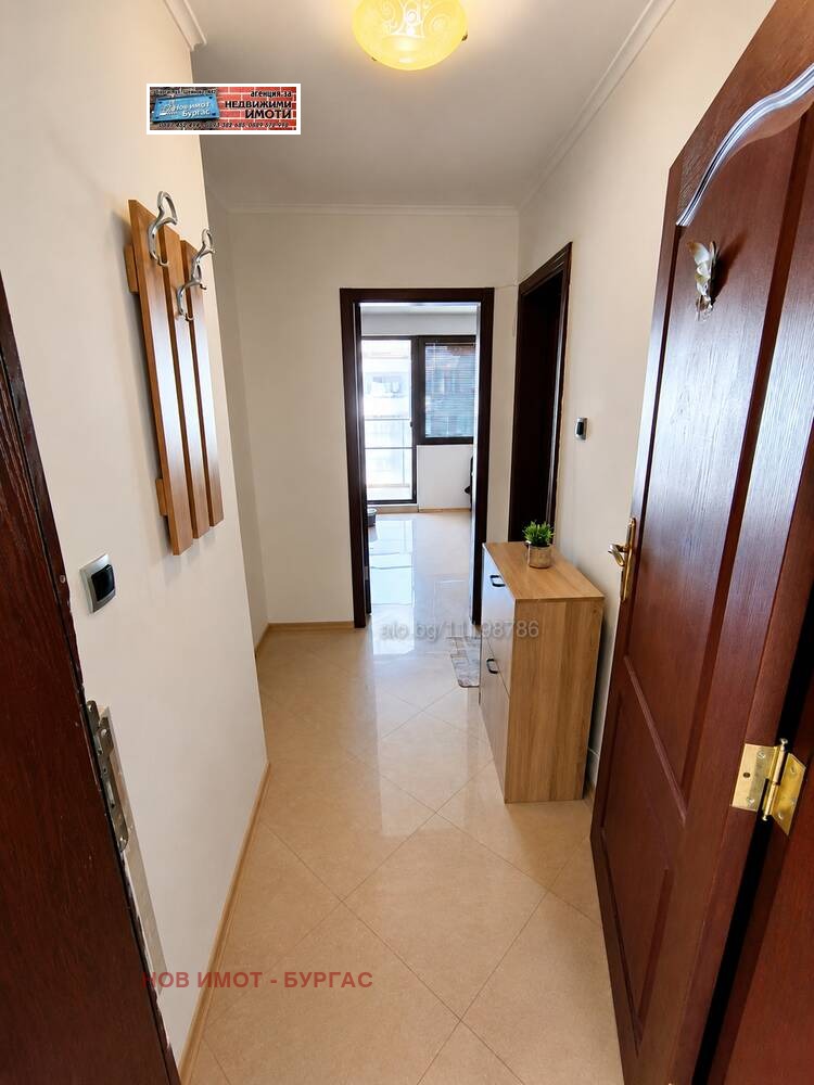 Продава 2-СТАЕН, гр. Бургас, Възраждане, снимка 2 - Апартаменти - 55056491