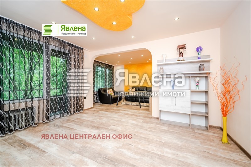 Продава 3-СТАЕН, гр. София, Изток, снимка 1 - Aпартаменти - 48580172