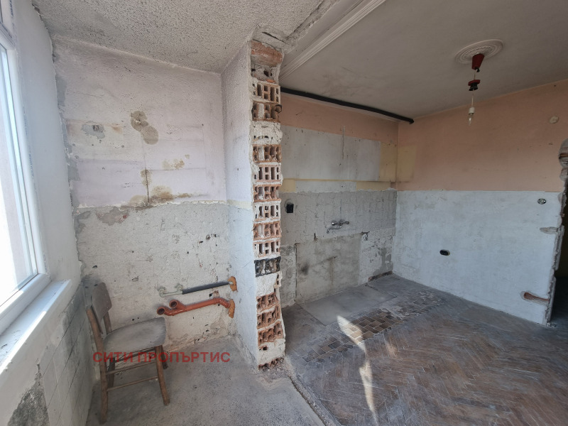 Te koop  2 slaapkamers Blagoevgrad , Sjirok tsentar , 60 m² | 51556502