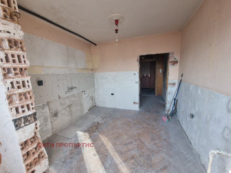 Te koop  2 slaapkamers Blagoevgrad , Sjirok tsentar , 60 m² | 51556502 - afbeelding [2]