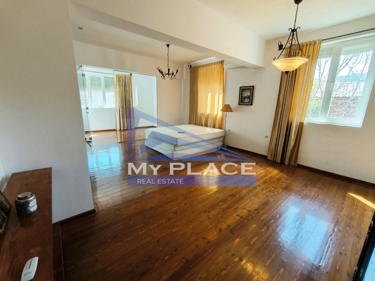 Продава 3-СТАЕН, гр. Шумен, Добруджански, снимка 2 - Апартаменти - 54351363