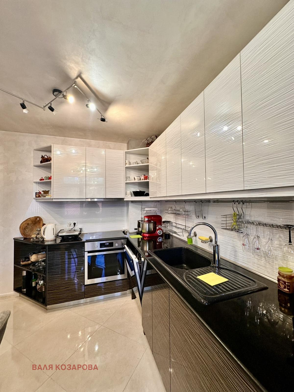 Продава 3-СТАЕН, гр. Плевен, Широк център, снимка 3 - Апартаменти - 55938345