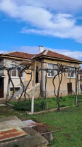 Продава КЪЩА, област Стара Загора, с. Ветрен • 62000 € / 121261.46 лв. • 41122008 1