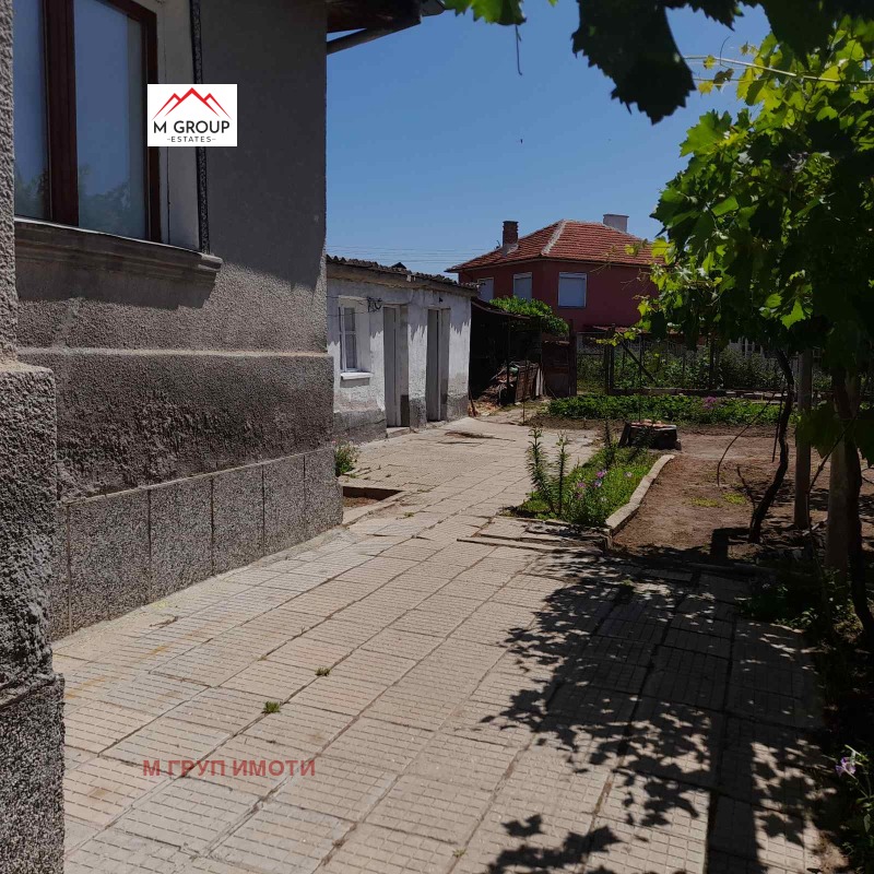 Продава КЪЩА в област Пловдив, с. Голям чардак - 100 кв.м / 77 000 € » 150 598.91 лв., М ГРУП ИМОТИ