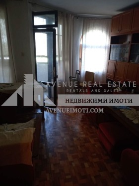 1 bedroom Vazrazhdane, Burgas 1