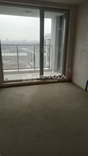 Продава  3-стаен, град София