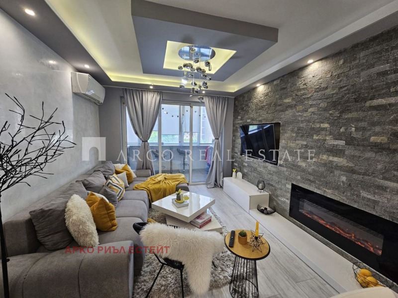 À venda  2 quartos Sofia , Liulin 5 , 119 m² | 26749113