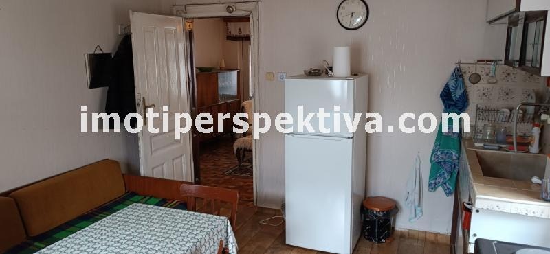 Продава ЕТАЖ ОТ КЪЩА, гр. Пловдив, Център, снимка 5 - Етаж от къща - 49446493